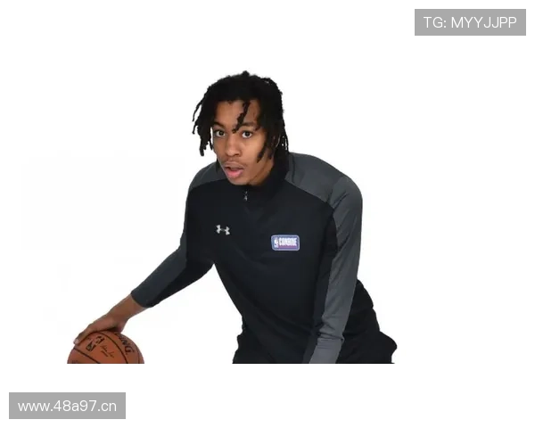 名记曝开拓者签扬布拉德双向合同